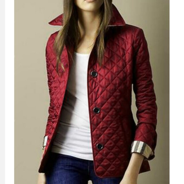 Gewatteerde damesjas met ruitstiksel – lichte quilted jas met isolatie