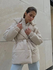 Senna pufferjack dames met ceintuur – warm & stijlvol winterjack