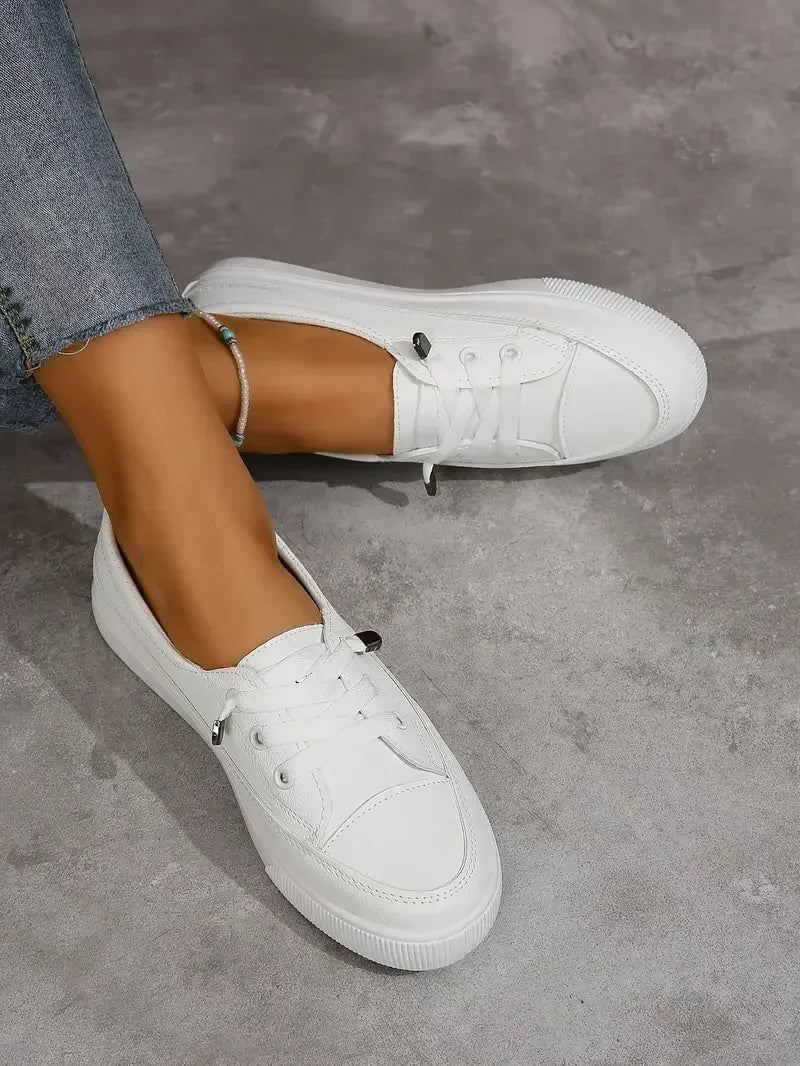 Casual dames veterschoenen – platte sneakers met ronde neus en comfortabele zool