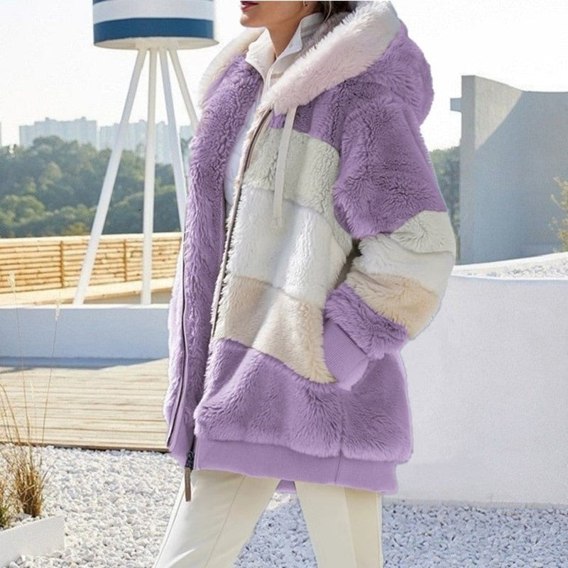 Fibi Pluche Vest met Capuchon – Oversized Fluffy Damesvest voor Warmte & Comfort