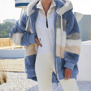 Fibi Pluche Vest met Capuchon – Oversized Fluffy Damesvest voor Warmte & Comfort