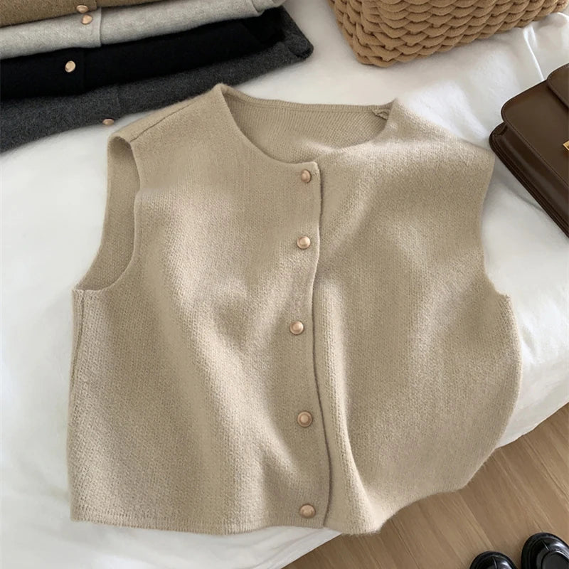 Merinowollen Damesgilet – Solveig | Warm Gebreid Gilet met Tijdloos Design