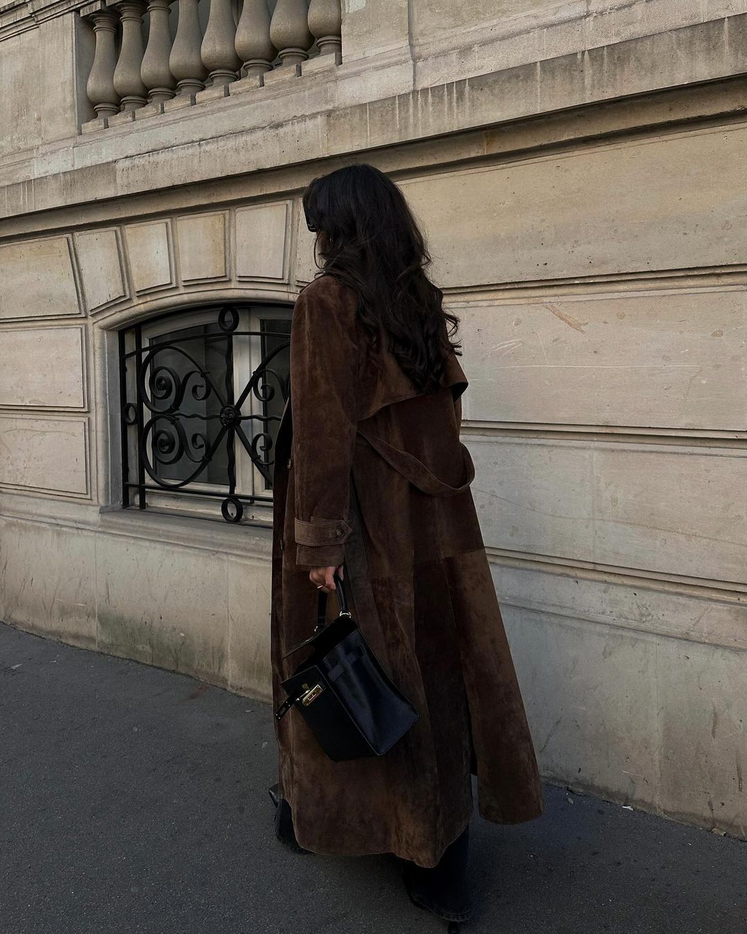 Paris luxe faux suède trenchcoat – oversized & elegant met ceintuur