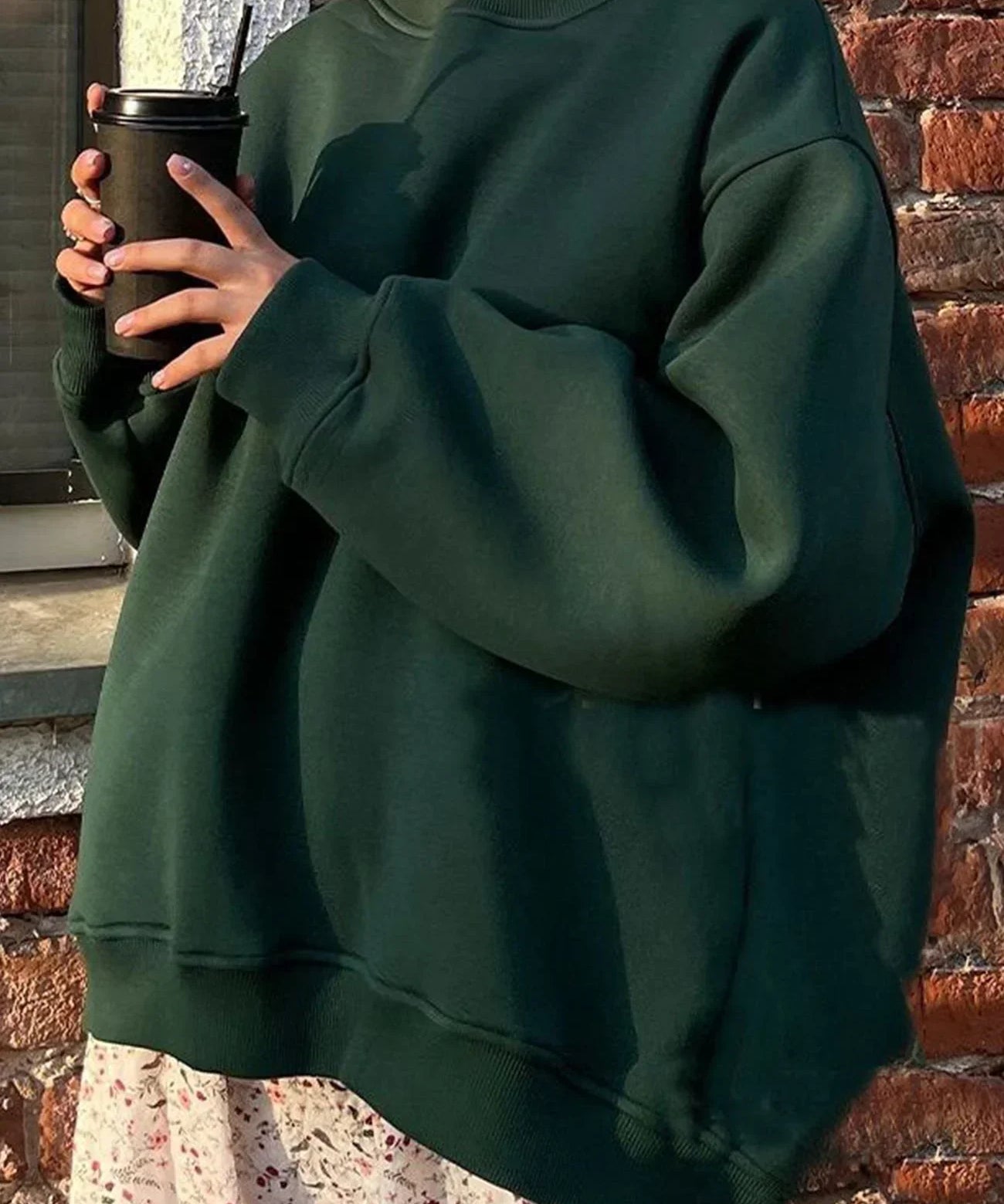 Solid-Crew-Neck-Oversize-Sweatshirt-4.webp