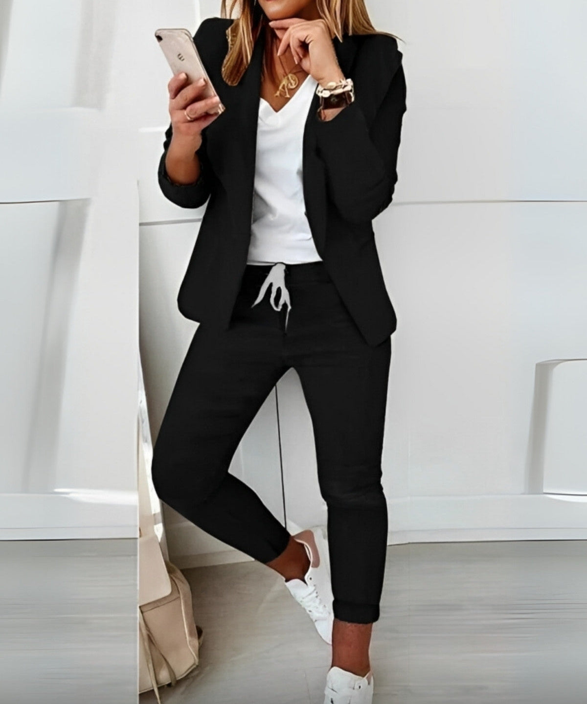 Stijlvolle_blazer_set_van_stretchstof_voor_elk_seizoen_Dames_zwart_3.jpg