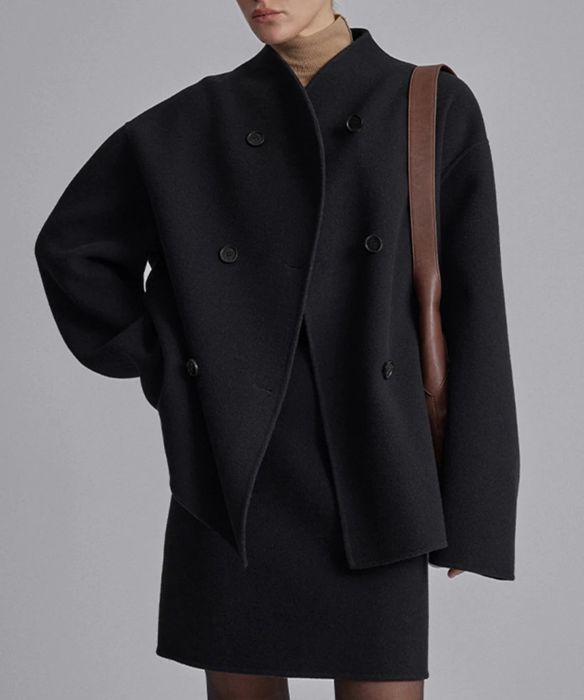 Stijlvolle_oversized_button-down_jas_-_Dames_zwart_4.jpg