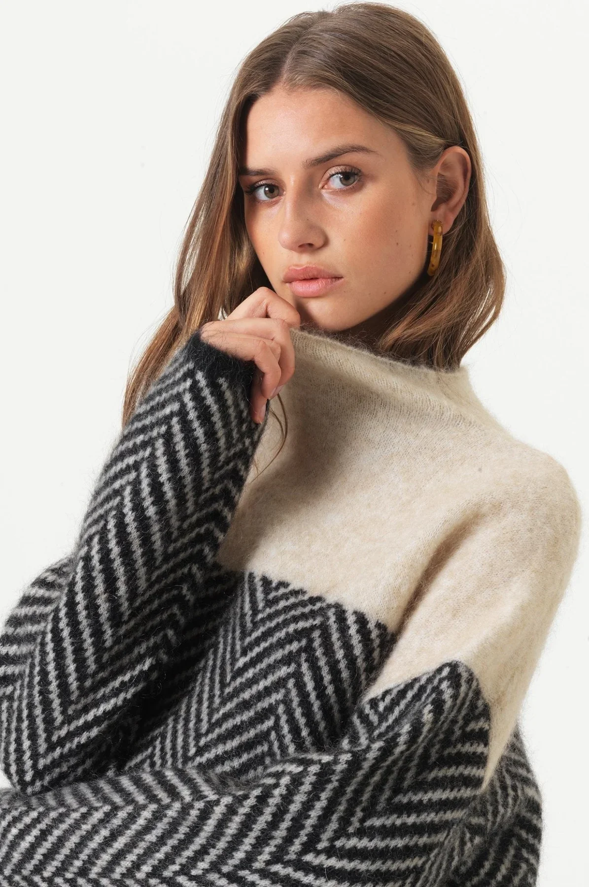 Maeve – Zachte dames coltrui | Luxe gebreide trui met tijdloze elegantie & warme pasvorm