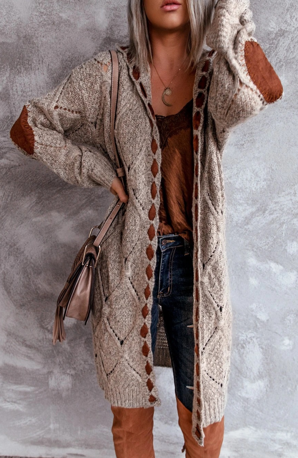 Evelyn Lang Damesvest – Oversized Grofgebreid Vest met Capuchon | Vardi Dante