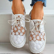 Dames casual schoenen – lichte veterschoenen met bloemenborduring