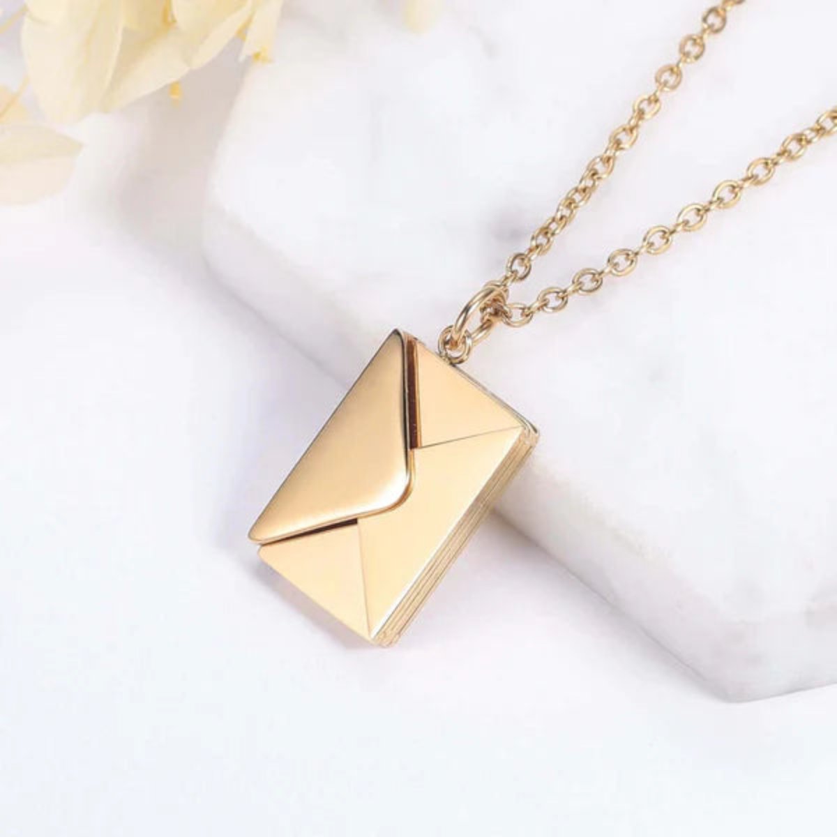 Love Chain ketting – personaliseerbare briefketting in zilver, goud & rosé