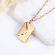 Love Chain ketting – personaliseerbare briefketting in zilver, goud & rosé
