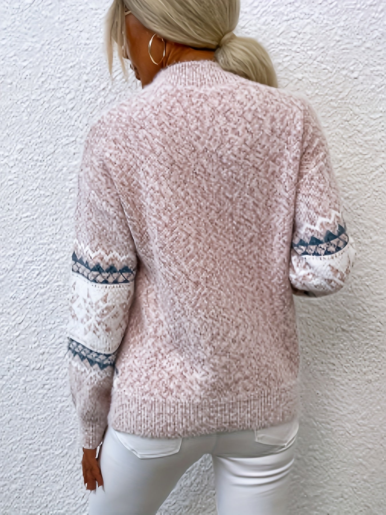 MALIE dames trui – warme Scandinavische wintertrui met stijlvol patroon