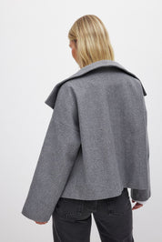 Elise korte oversized double-breasted wollen jas – warme wolblend & elegant design