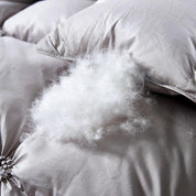 Luxe winterdeken – warm ganzendons dekbed met ademende katoenen tijk