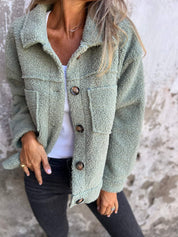 Mila Stijlvolle Herfstjas – Elegante en Warme Damesjas met Knopen