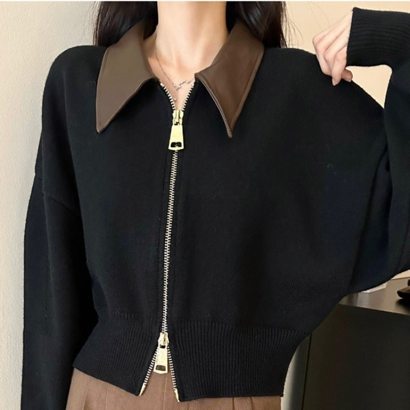Dames gebreid vestjack – cropped model met leren kraag & ritssluiting