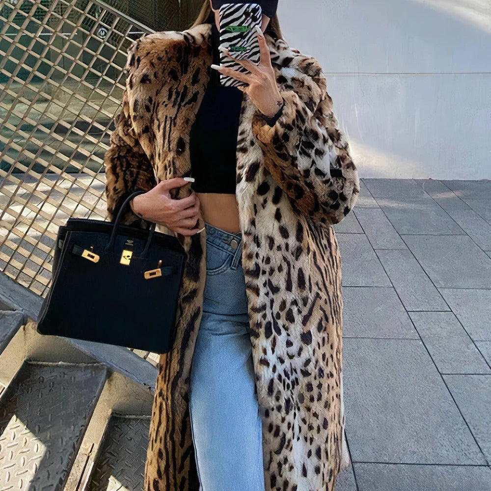 Dames lange bontjas – oversized pasvorm met dierenprint & kraag