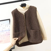 Dione pluche gilet – stijlvol en zacht mouwloos vest voor dames