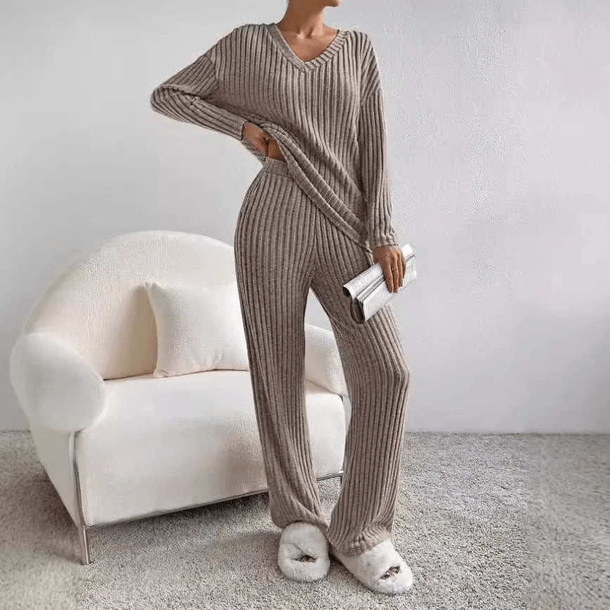 Evangeline tweedelig loungepak – comfortabel dames set met moderne pasvorm