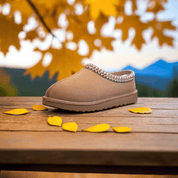 Tasman dames pantoffels – warme suède pantoffels met schapenwollen voering