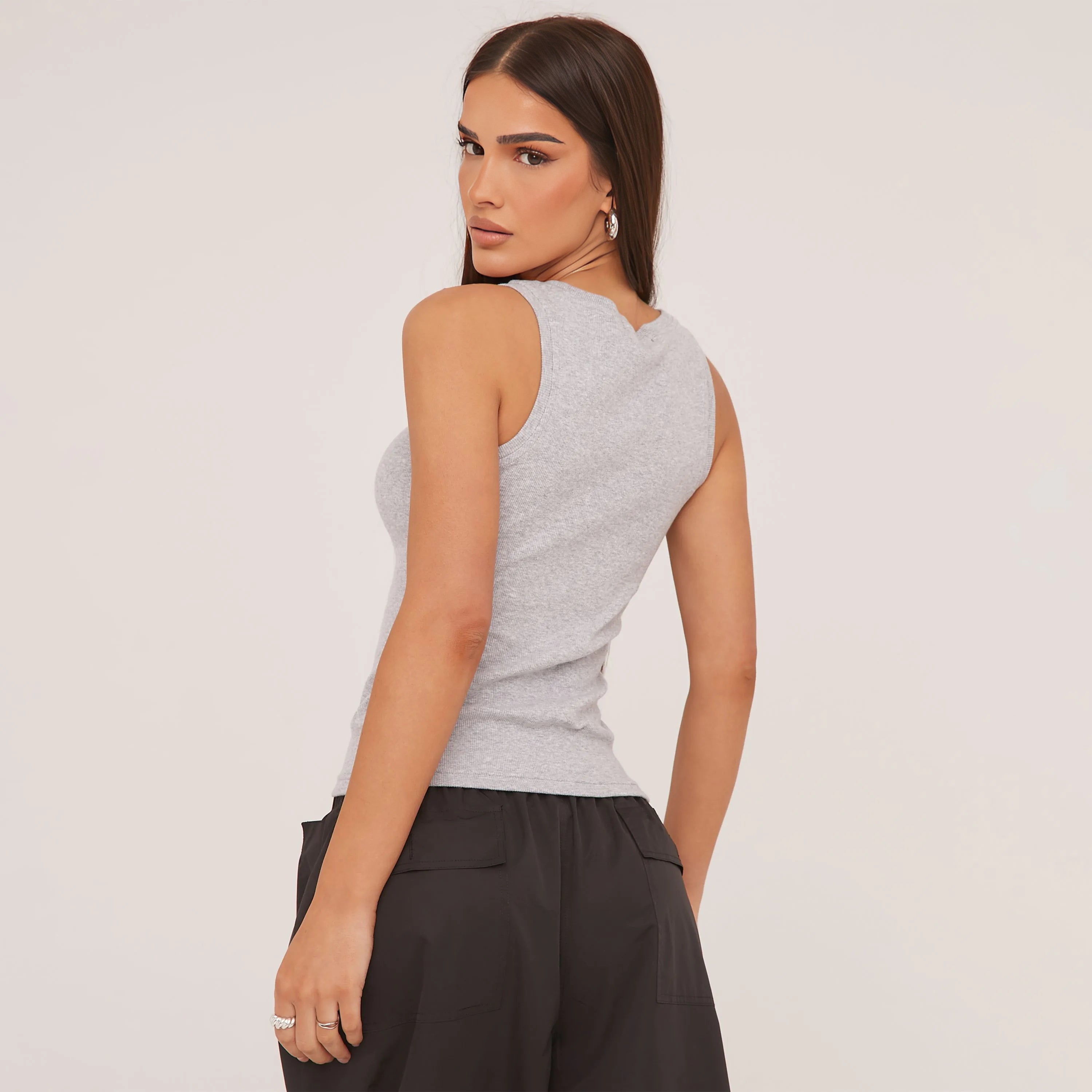 Tanktop Dames – Zijdezacht Katoen & Minimalistisch Design | Perfect voor de Zomer