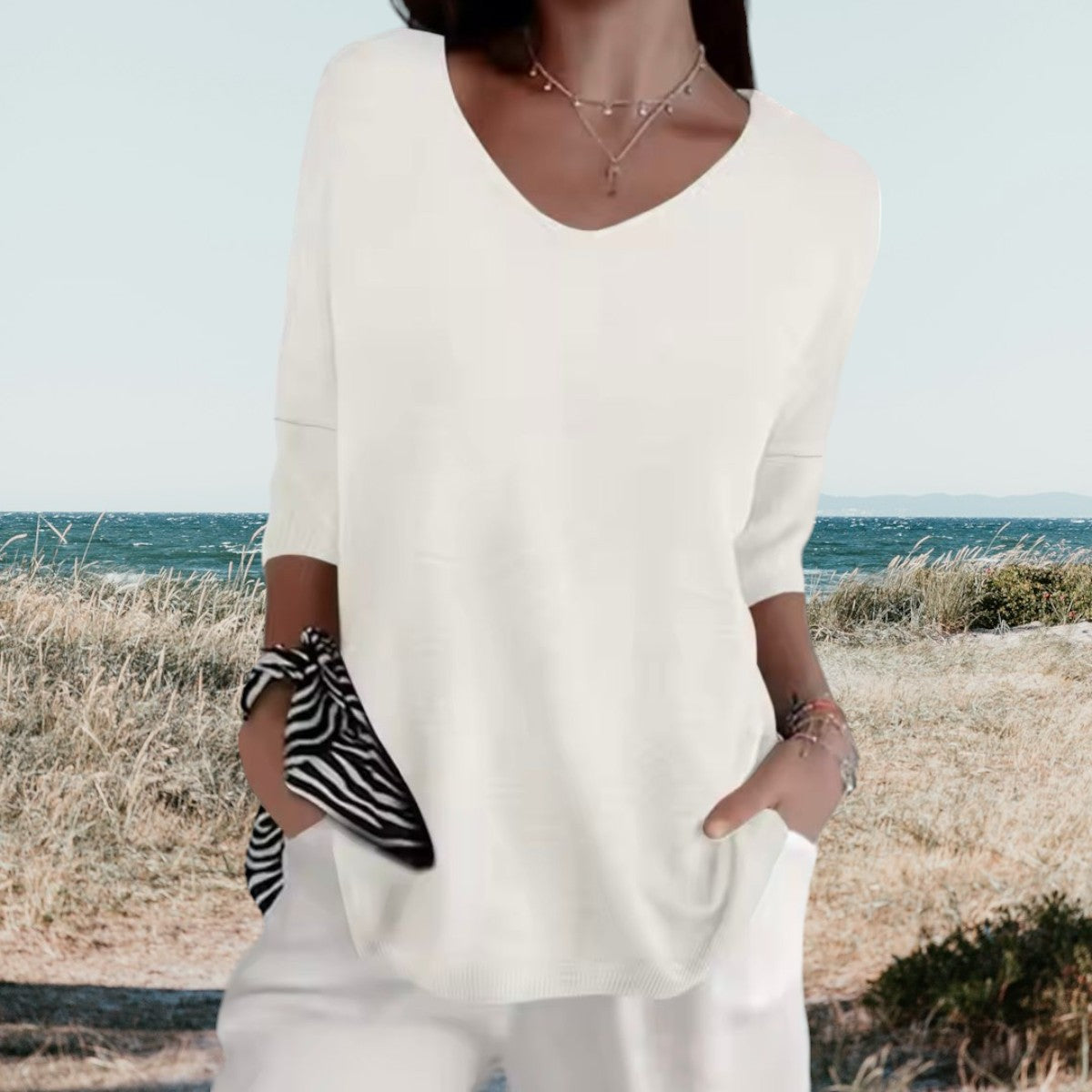 Gerda | Zomerse V-Hals Top – Luchtig, Elegant & Comfortabel